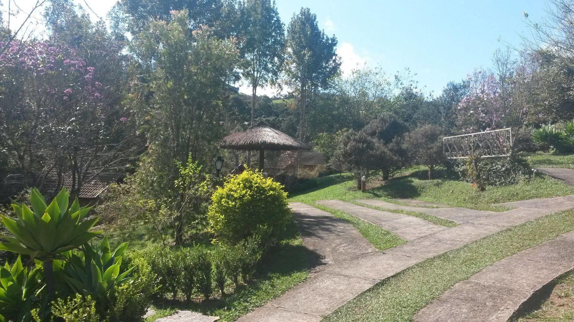 Pousada Quatro Estacoes Santo Antônio do Pinhal Exterior photo